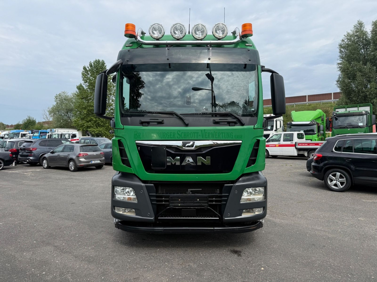 Hook lift truck MAN TGS 26.460