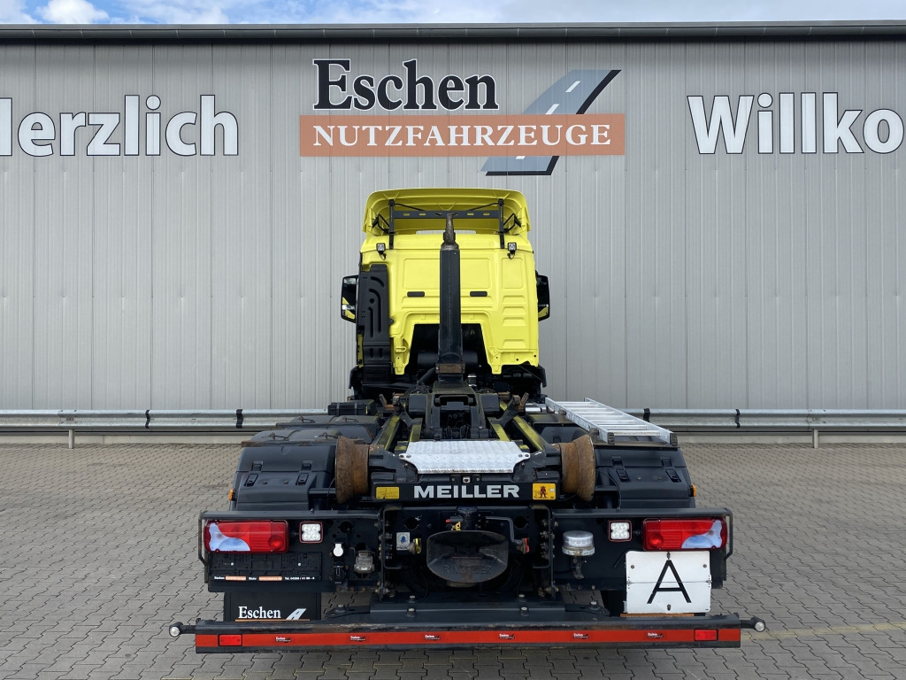 Hook lift truck MAN TGS 26.470 6x2-2 BL