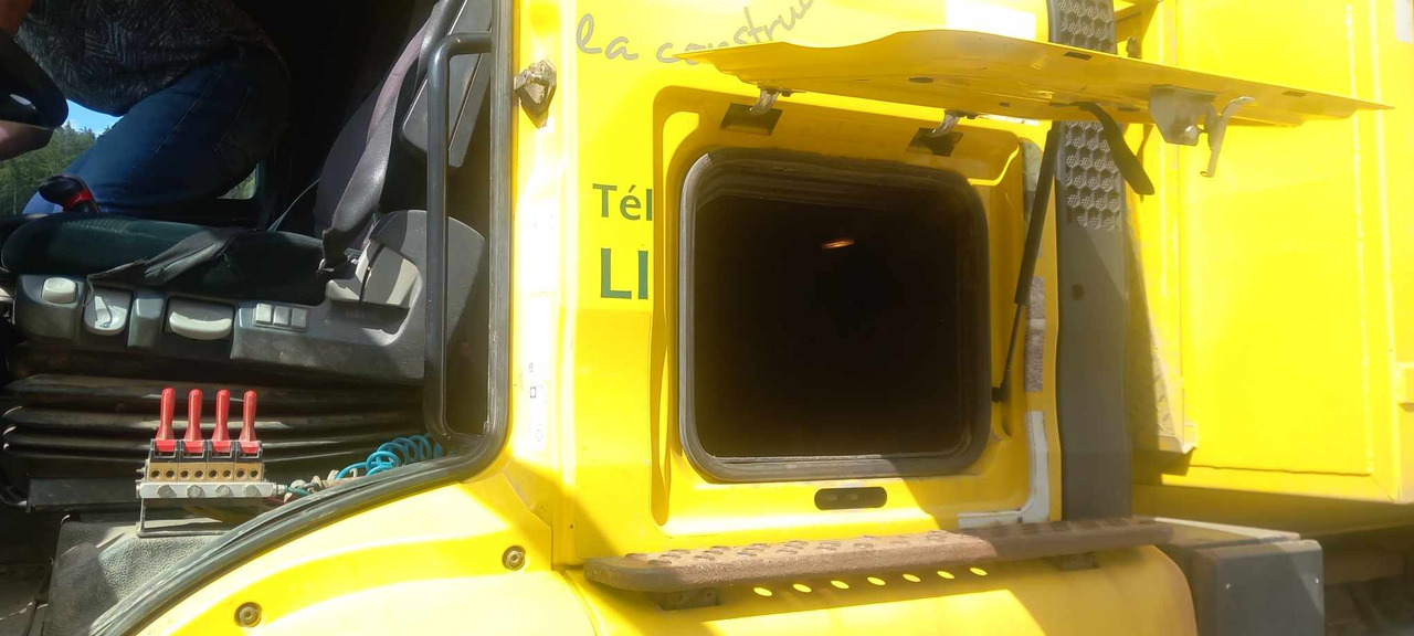 Hook lift truck MAN TGS  33 400