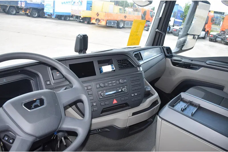 Hook lift truck MAN TGS 33.440