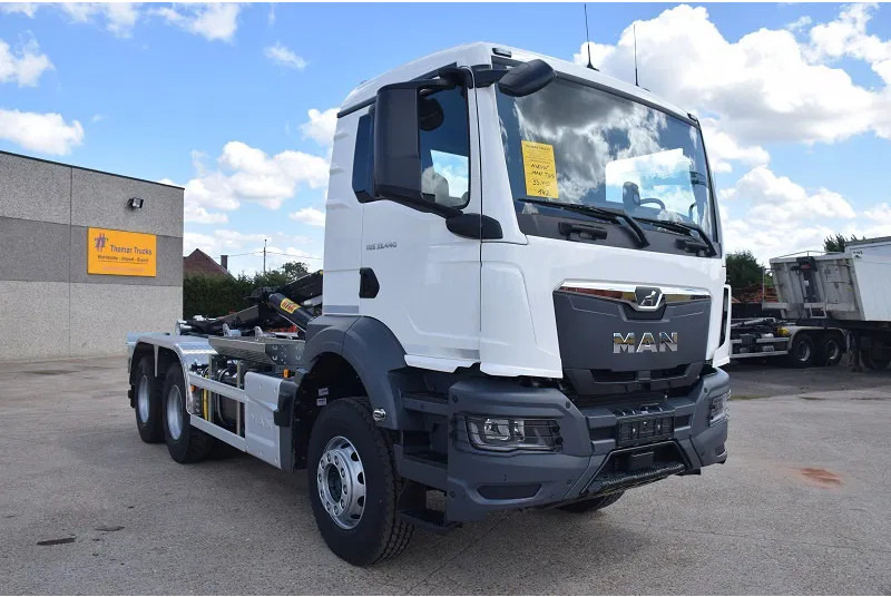 Hook lift truck MAN TGS 33.440