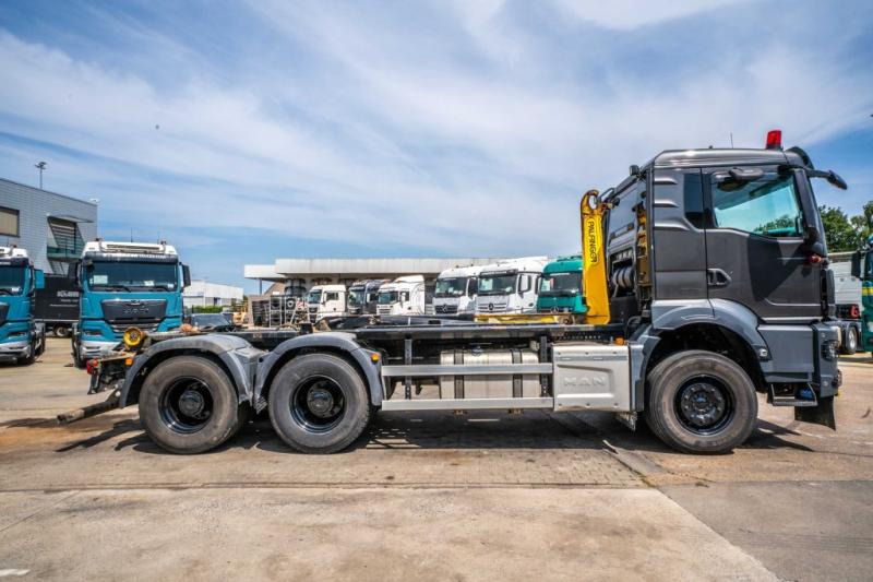 Hook lift truck MAN TGS 33.470 BL - PALFINGER