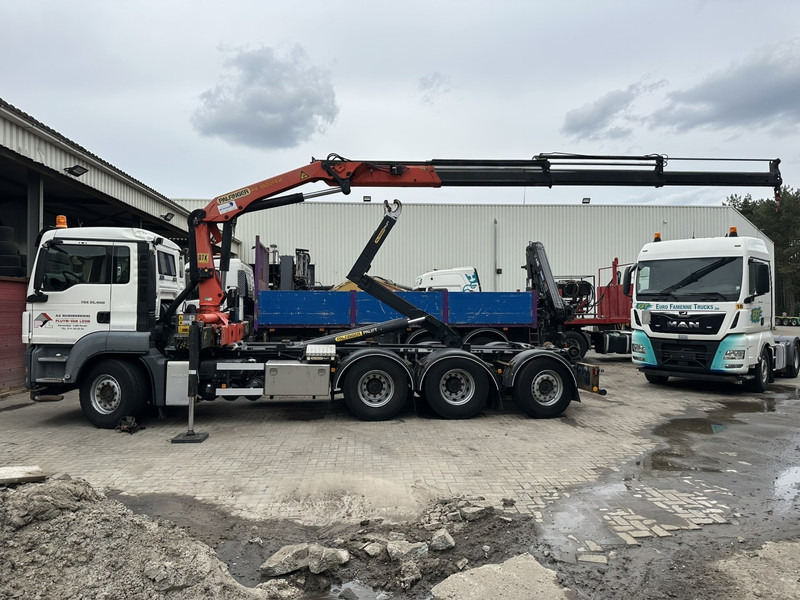 Hook lift truck MAN TGS 35.400 8x4 TRIDEM HOOKLIFT T22 + CRANE PALFINGER PK 18001 EH + RADIO - EURO 5 - LIFT/STEERING AXLE - BE TRUCK