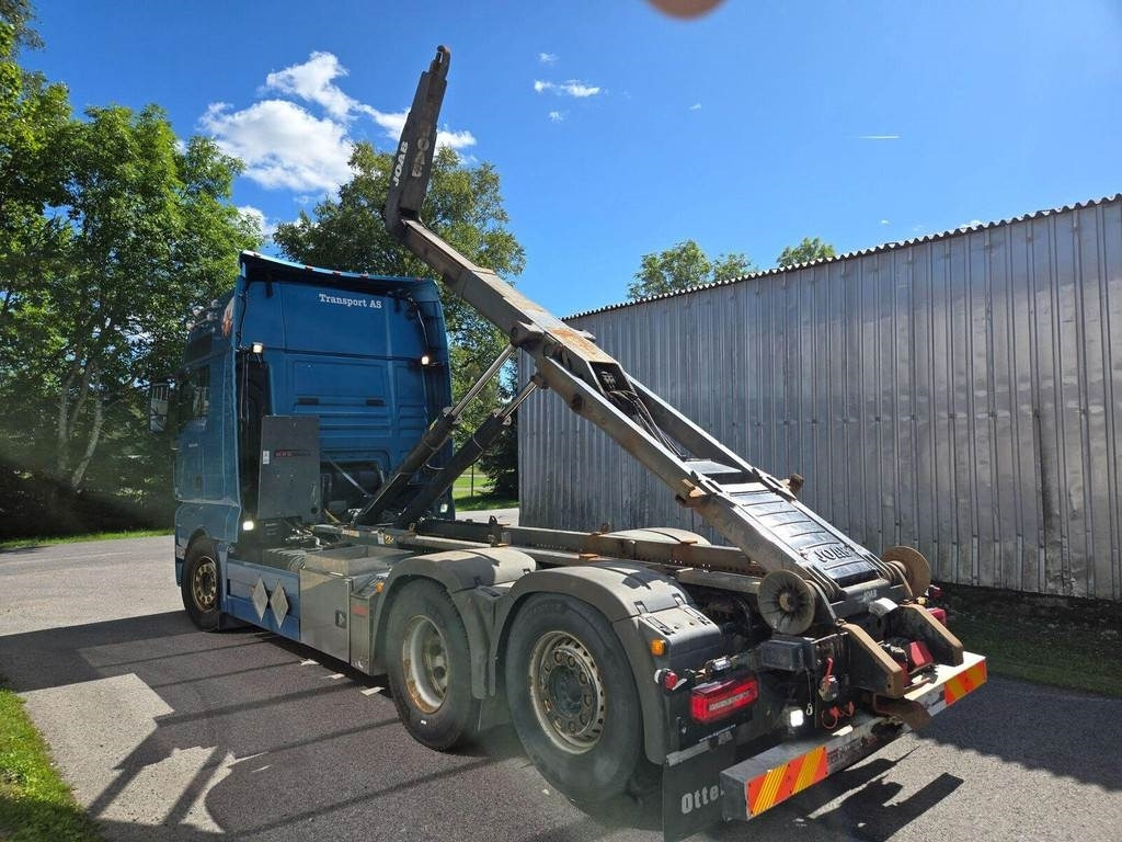 Hook lift truck MAN TGX26.580 6X2 JOAB