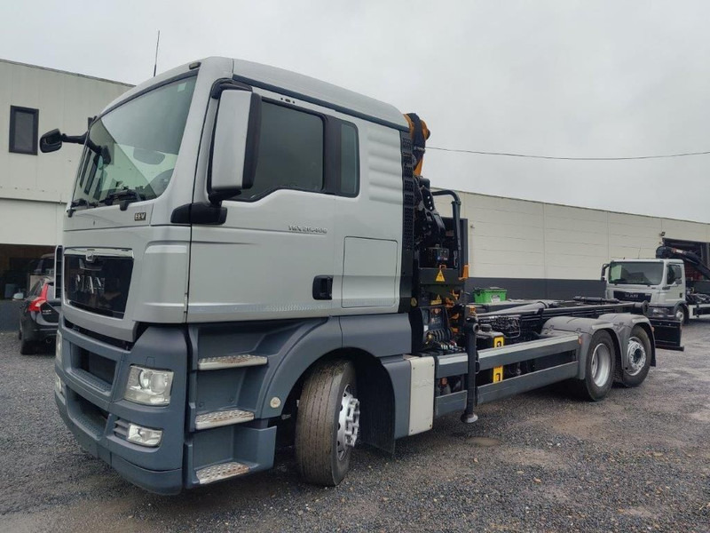 Hook lift truck MAN TGX 26.400 Euro5 containersysteem kraan Effer 145 remote