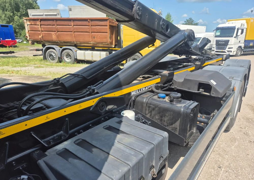 Hook lift truck MAN TGX 26-460 Hakowiec oś skrętna