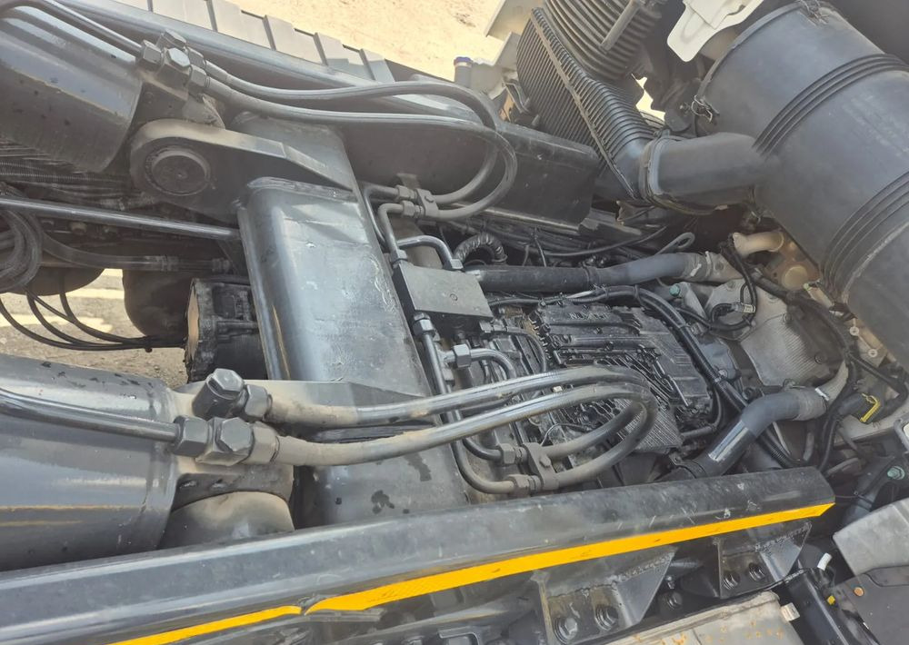 Hook lift truck MAN TGX 26-460 Hakowiec oś skrętna