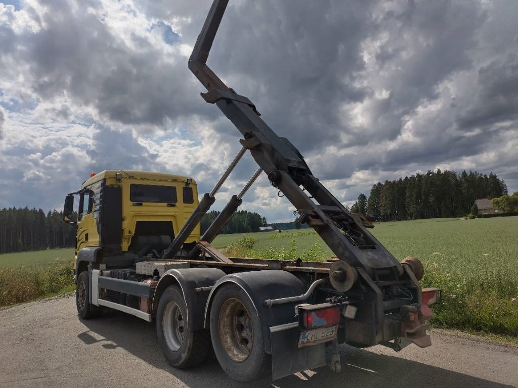 Hook lift truck MAN TGX 26.480 6x2 Vak koukkulaite