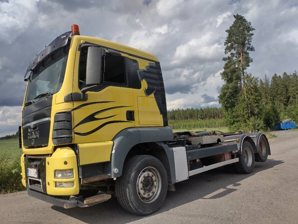 Hook lift truck MAN TGX 26.480 6x2 Vak koukkulaite