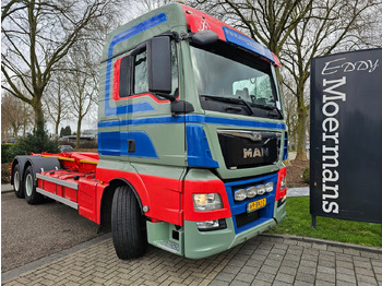 Hook lift truck MAN TGX 26.560 XLX 6X4