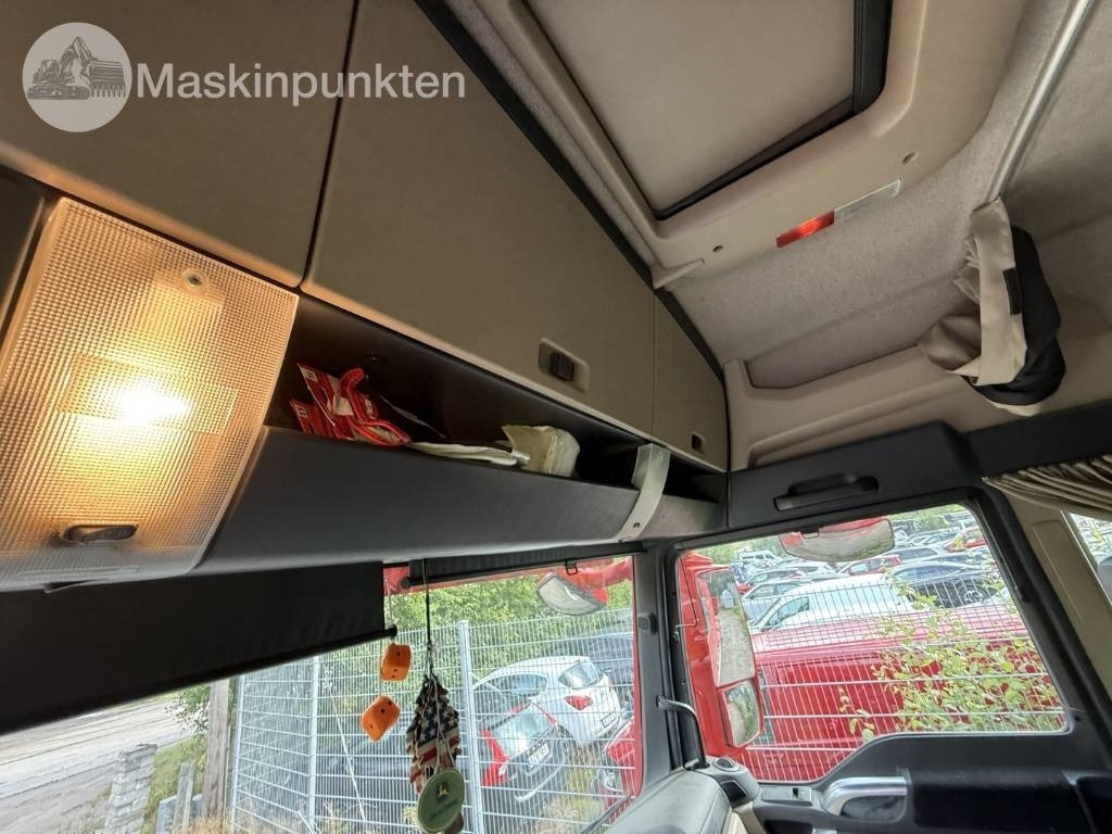 Hook lift truck MAN TGX 35.500 EKIPAGE