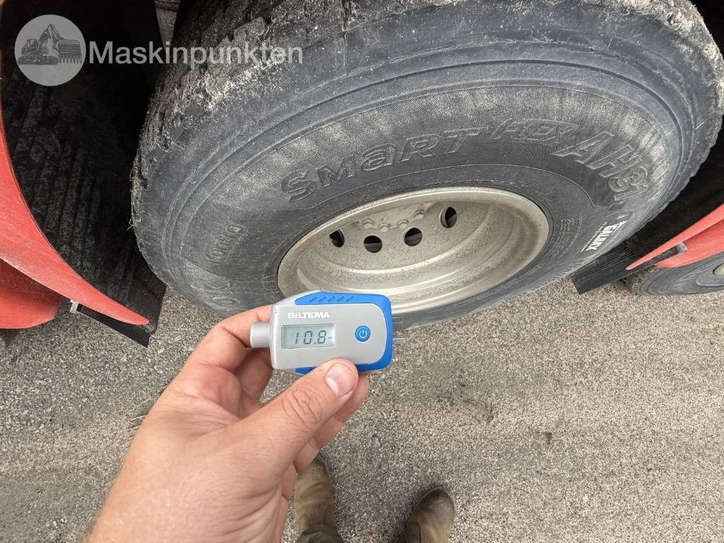 Hook lift truck MAN TGX 35.500 EKIPAGE