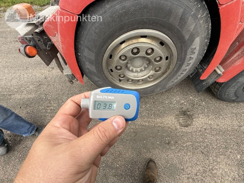 Hook lift truck MAN TGX 35.500 EKIPAGE