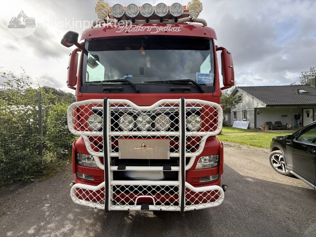 Hook lift truck MAN TGX 35.500 EKIPAGE