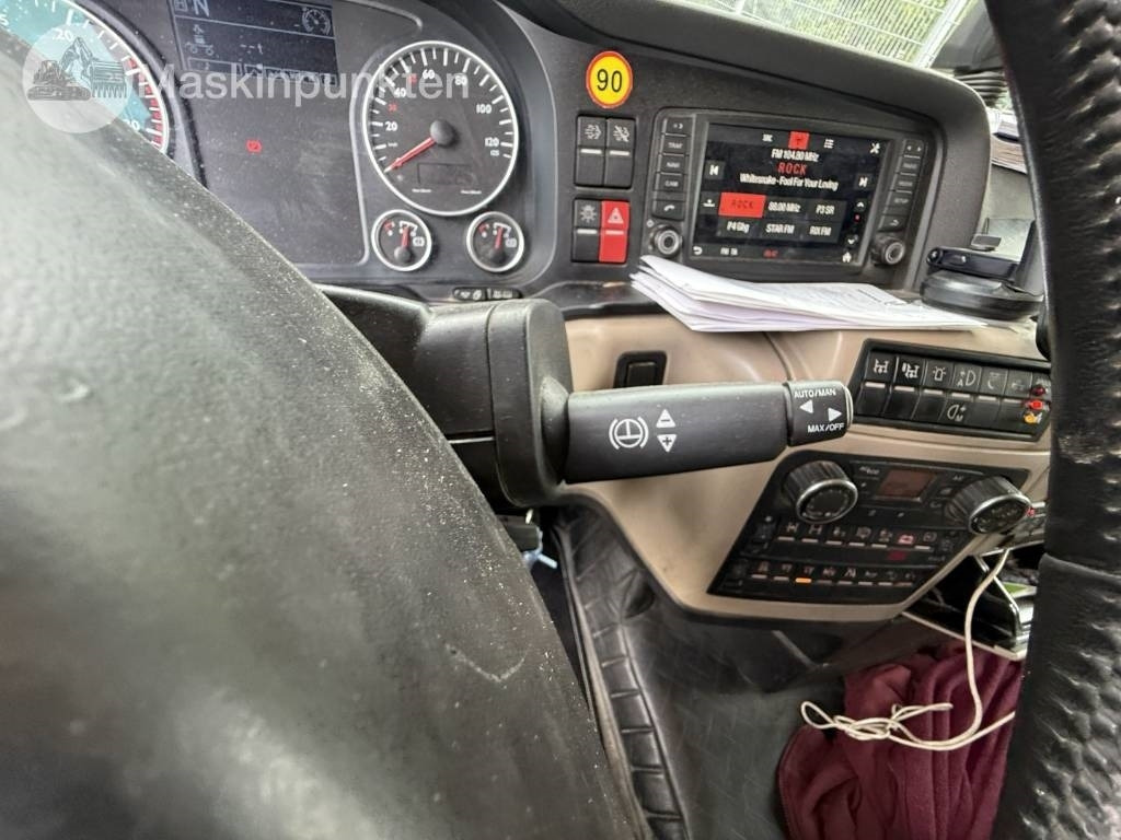 Hook lift truck MAN TGX 35.500 EKIPAGE