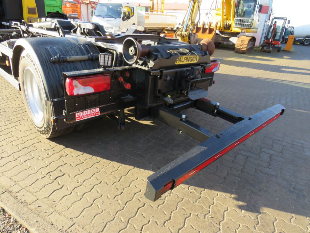 Hook lift truck MAN TG-S 18.320 BL Abrollkipper