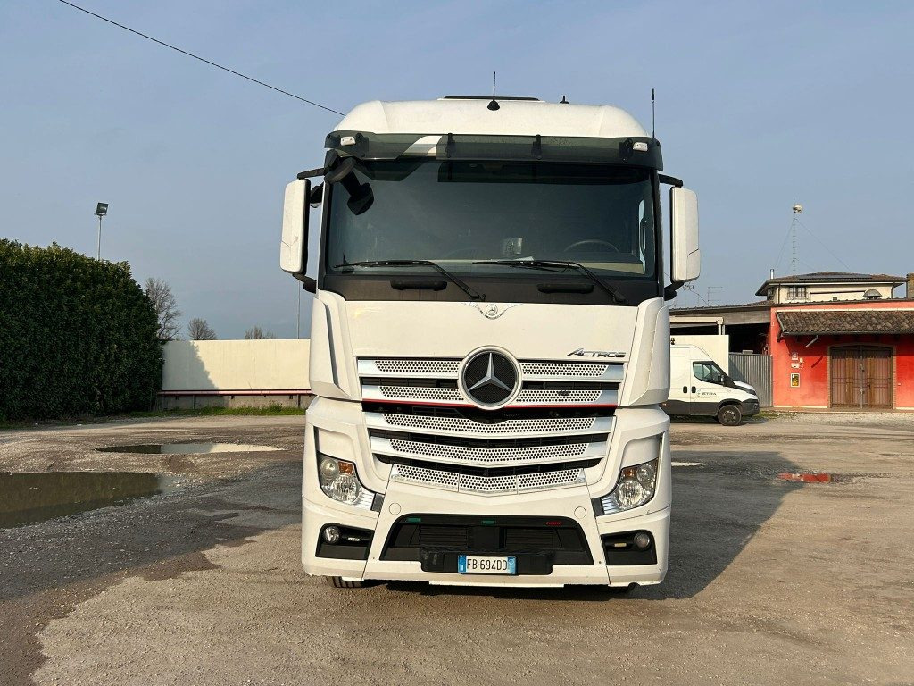 Hook lift truck MERCEDES ACTROS 25.51 SCARRABILE