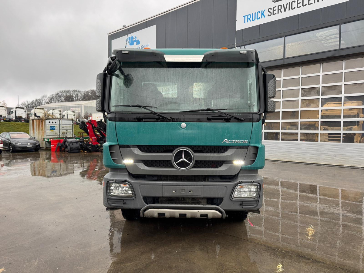 Hook lift truck MERCEDES Actros 3248 8x4 Hiab 26T SWS
