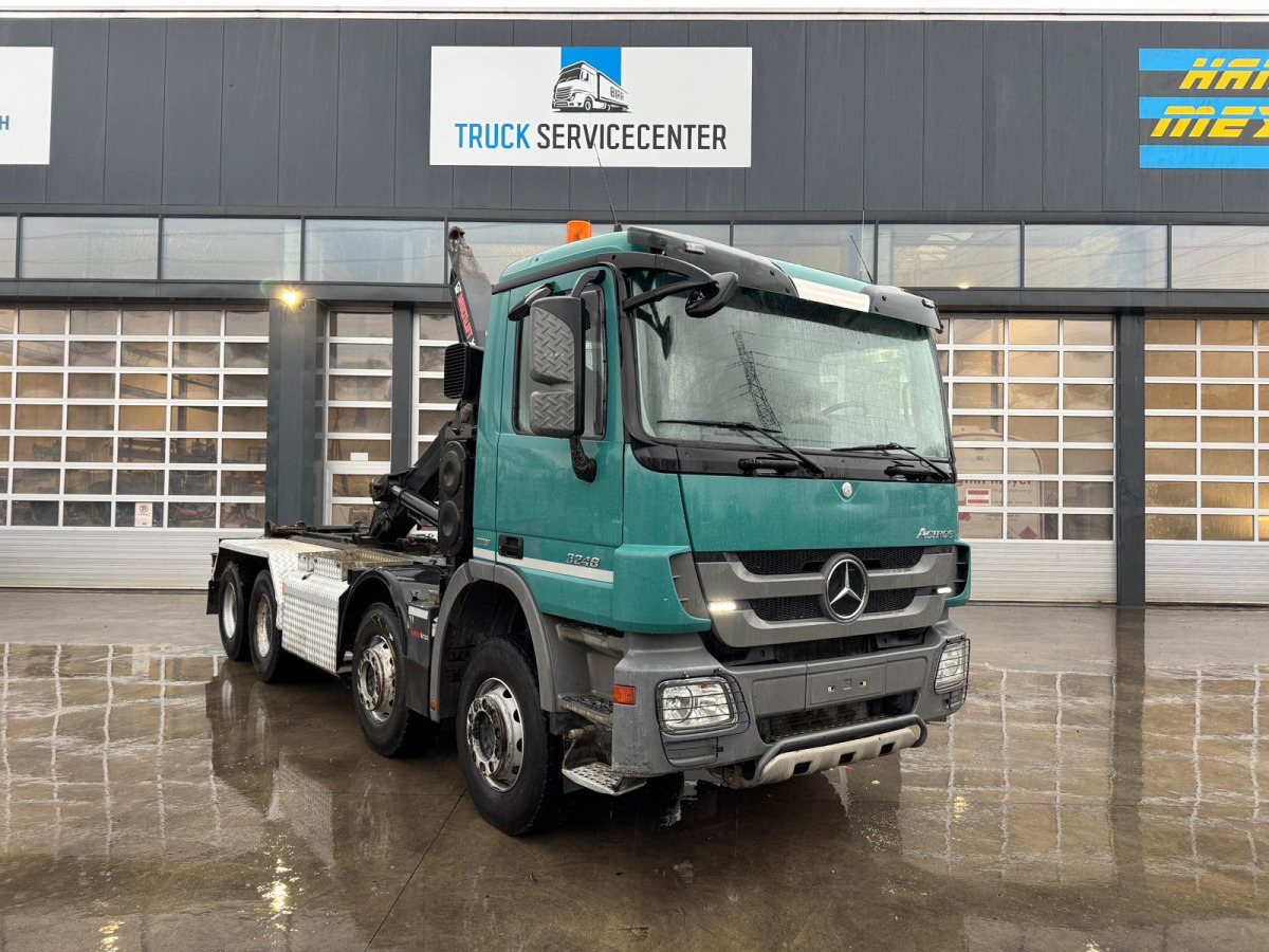 Hook lift truck MERCEDES Actros 3248 8x4 Hiab 26T SWS