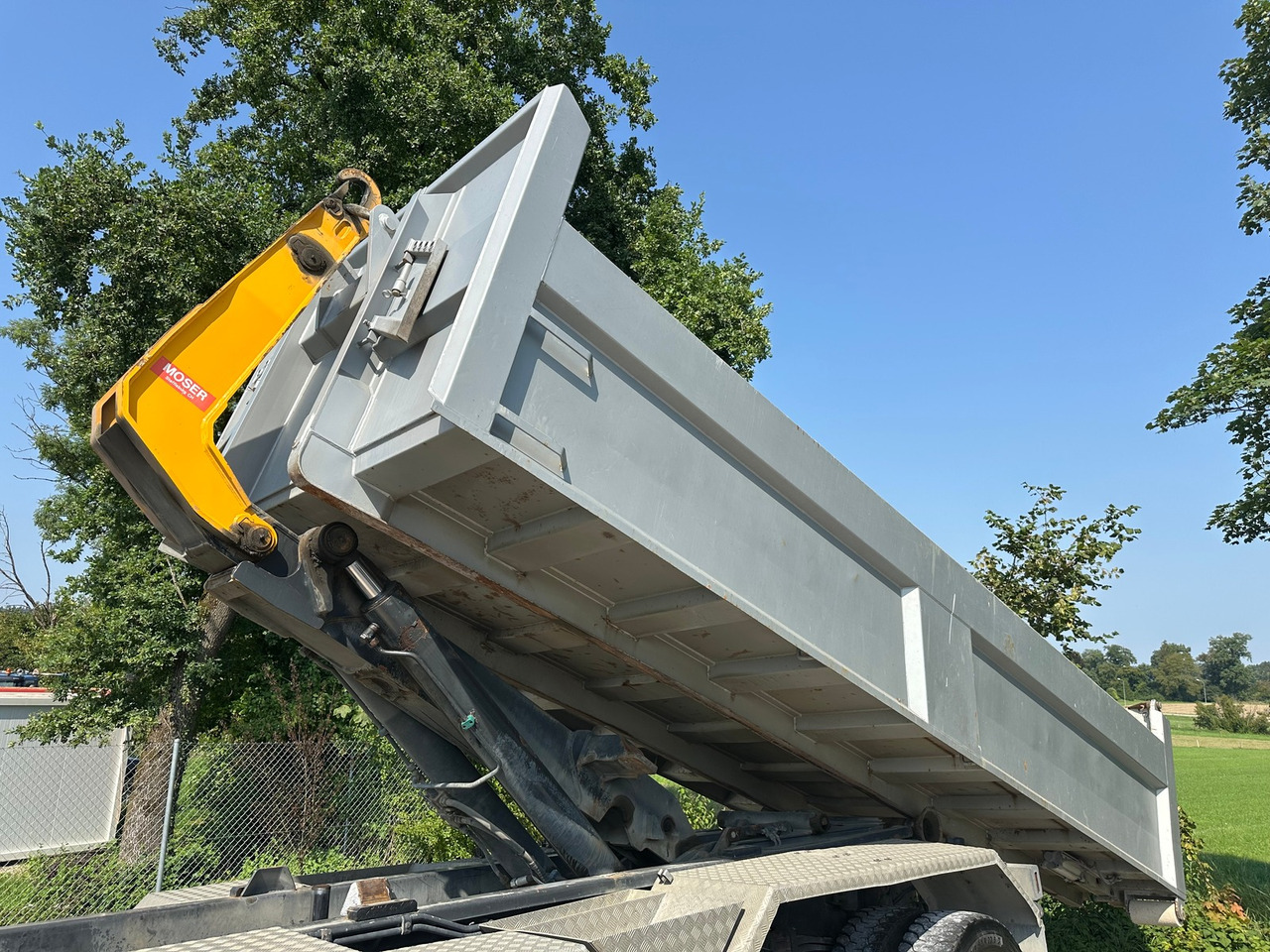 Hook lift truck MERCEDES-BENZ Actros 4455 10x4 Moser