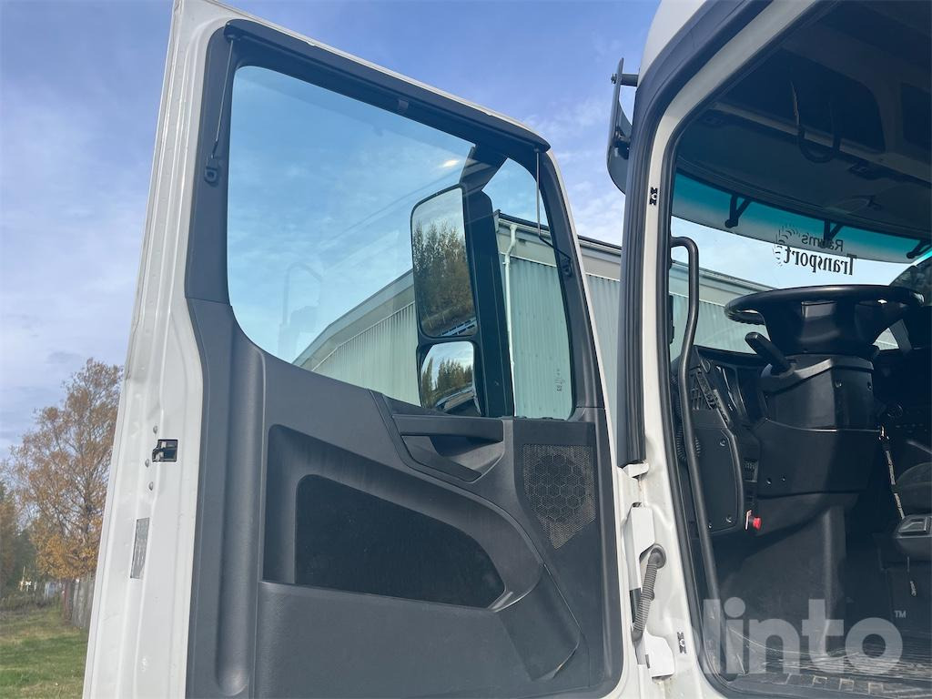 Hook lift truck MERCEDES-BENZ Arocs 3251 8x4