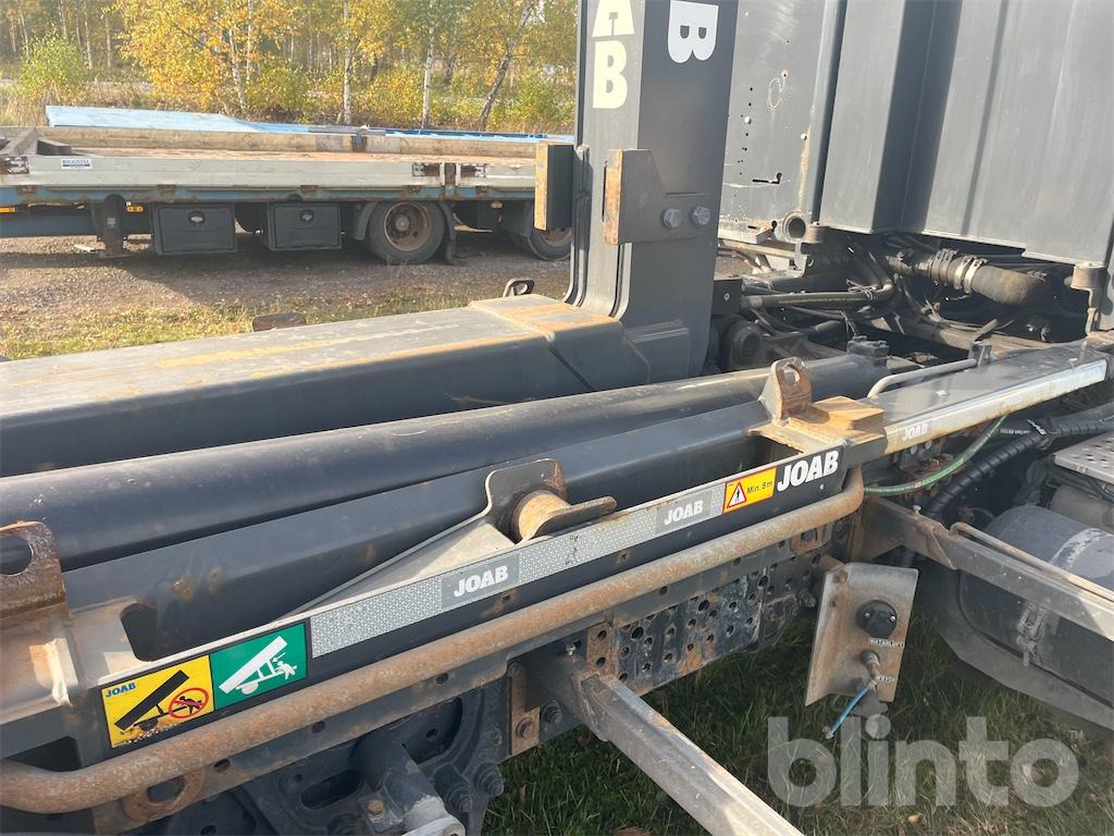 Hook lift truck MERCEDES-BENZ Arocs 3251 8x4