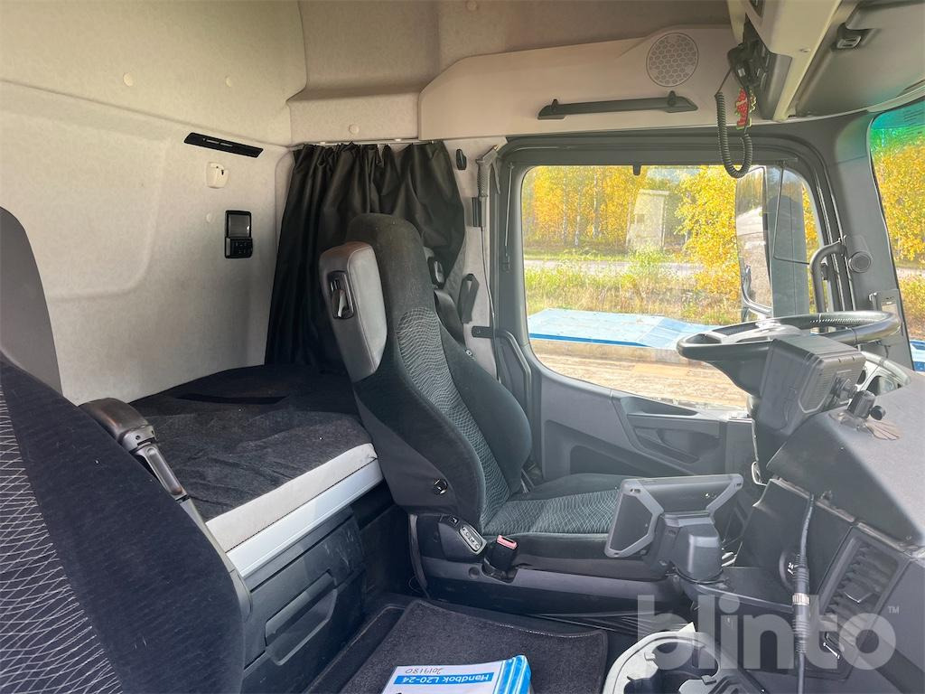 Hook lift truck MERCEDES-BENZ Arocs 3251 8x4