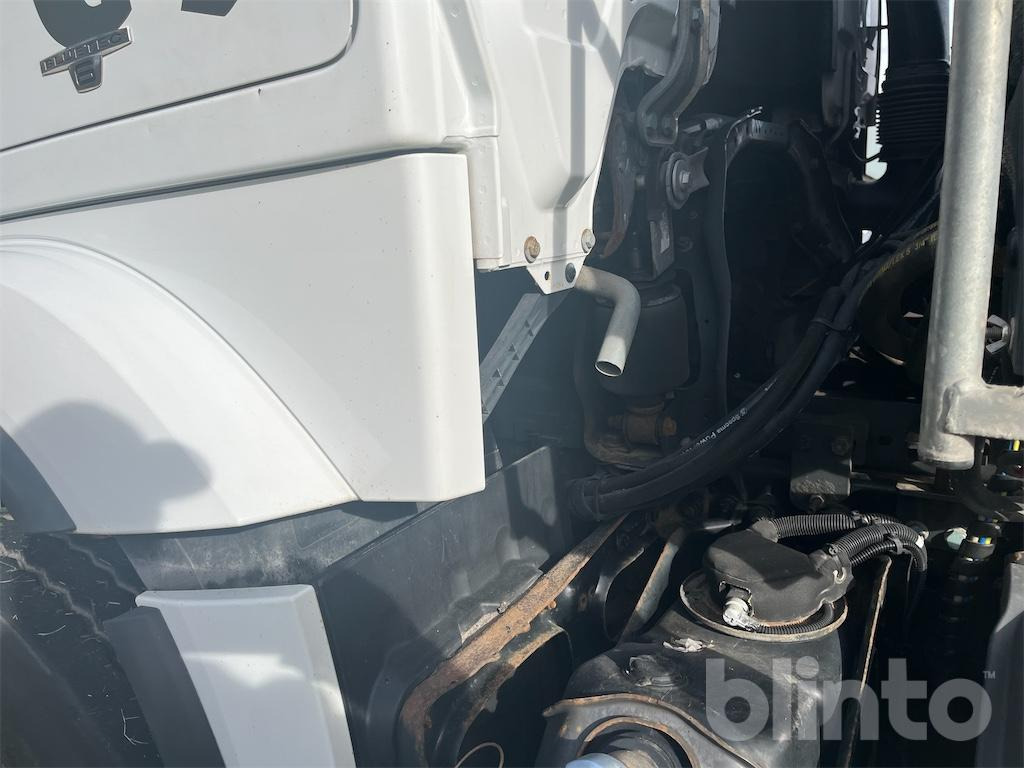 Hook lift truck MERCEDES-BENZ Arocs 3251 8x4