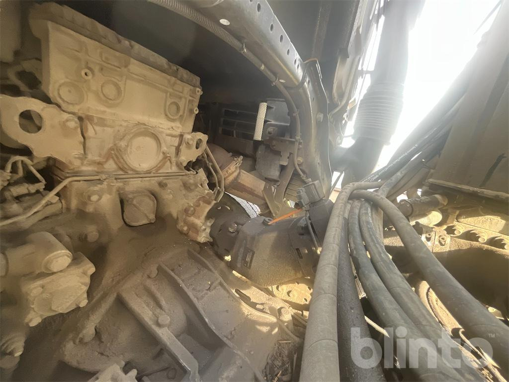 Hook lift truck MERCEDES-BENZ Arocs 3251 8x4