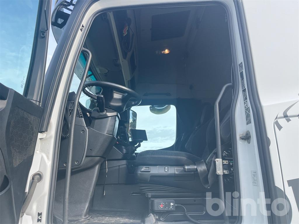 Hook lift truck MERCEDES-BENZ Arocs 3251 8x4