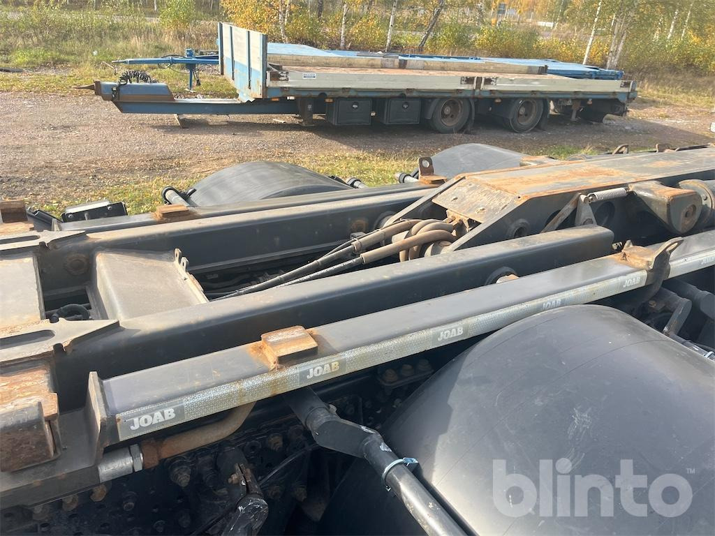 Hook lift truck MERCEDES-BENZ Arocs 3251 8x4