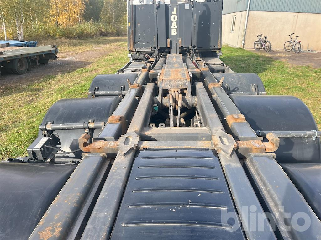 Hook lift truck MERCEDES-BENZ Arocs 3251 8x4