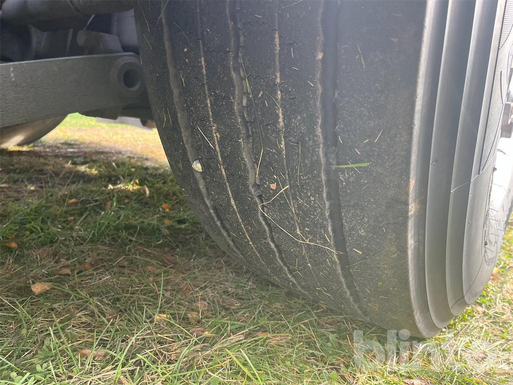 Hook lift truck MERCEDES-BENZ Arocs 3251 8x4