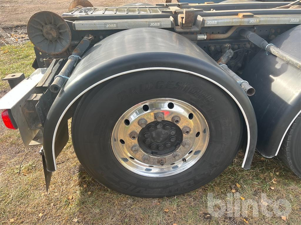 Hook lift truck MERCEDES-BENZ Arocs 3251 8x4