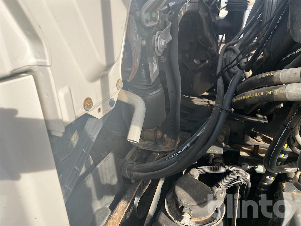 Hook lift truck MERCEDES-BENZ Arocs 3251 8x4