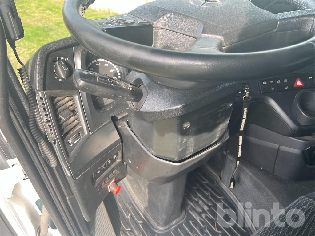 Hook lift truck MERCEDES-BENZ Arocs 3251 8x4