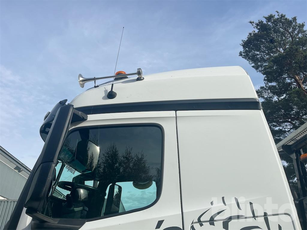 Hook lift truck MERCEDES-BENZ Arocs 3251 8x4