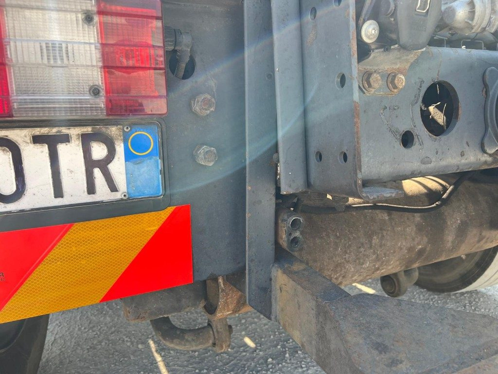 Hook lift truck MERCEDES-BENZ MERCEDES ACTROS 25.41 SCARRABILE