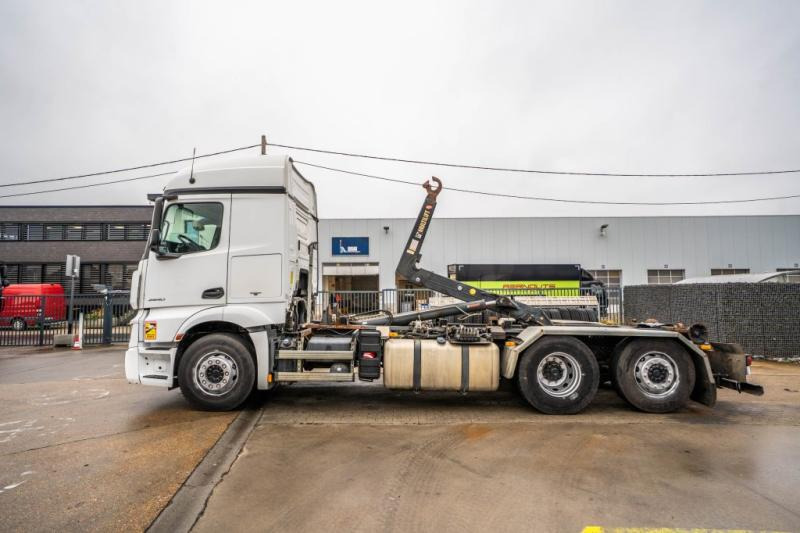 Hook lift truck Mercedes ACTROS 2540 +MULTILIFT XP 20-56