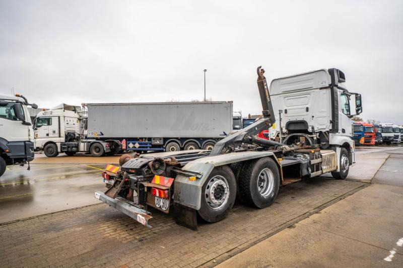 Hook lift truck Mercedes ACTROS 2540 +MULTILIFT XP 20-56