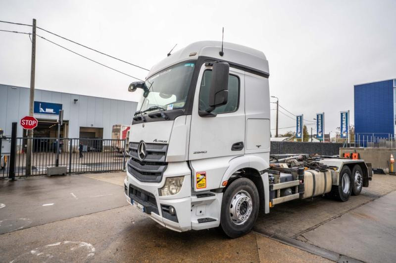 Hook lift truck Mercedes ACTROS 2540 +MULTILIFT XP 20-56