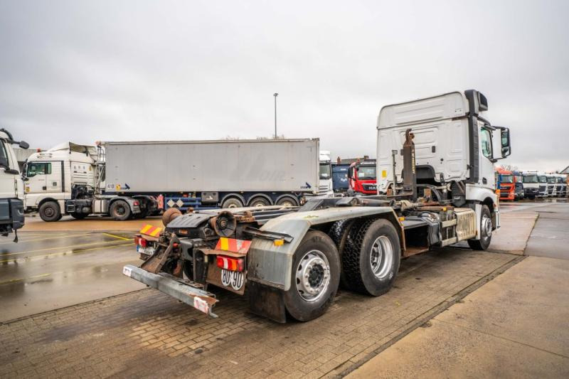Hook lift truck Mercedes ACTROS 2540 +MULTILIFT XP 20-56