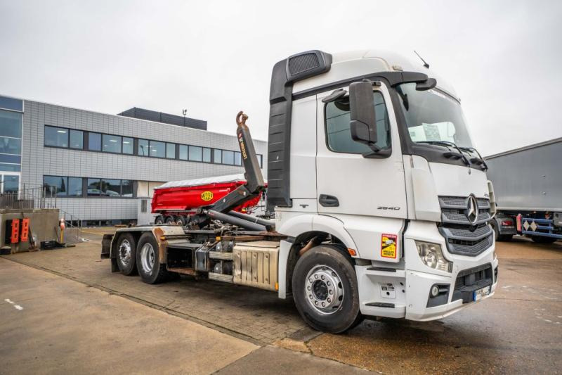 Hook lift truck Mercedes ACTROS 2540 +MULTILIFT XP 20-56