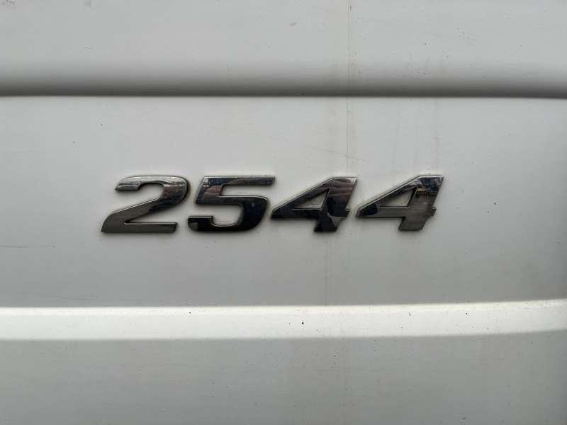 Hook lift truck Mercedes ACTROS 2544