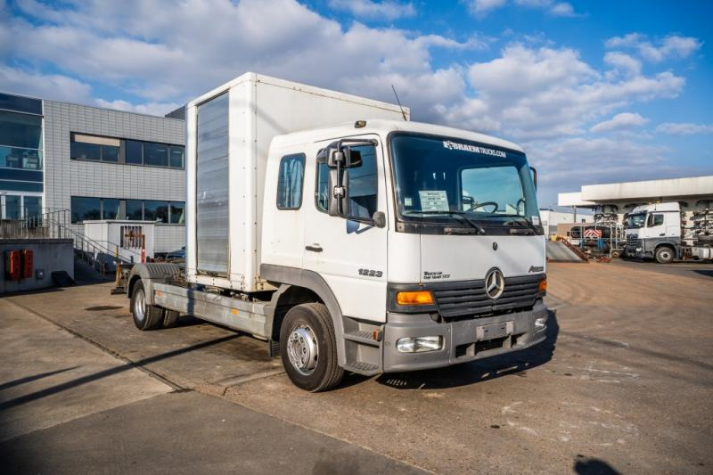 Hook lift truck Mercedes ATEGO 1223