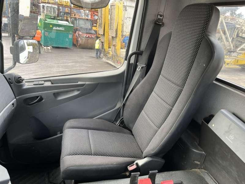 Hook lift truck Mercedes AXOR 1833