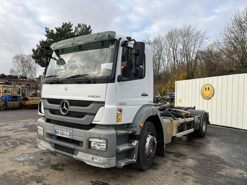 Hook lift truck Mercedes AXOR 1833