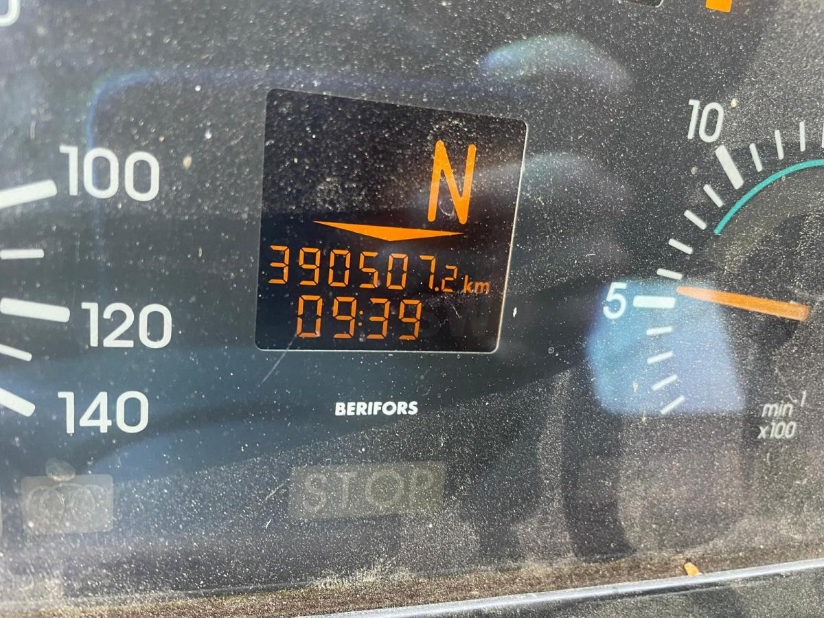 Hook lift truck Mercedes Actros 2631