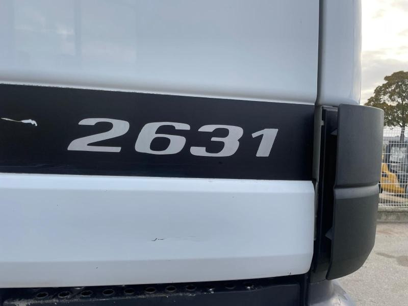Hook lift truck Mercedes Actros 2631