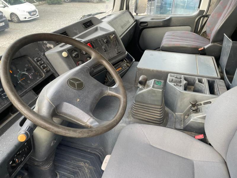 Hook lift truck Mercedes Actros 2631